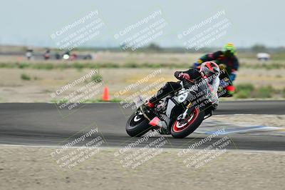 media/Apr-18-2025-TrackDaz (Fri) [[45f5874c44]]/C Group/Session 1 (Turn 7)/